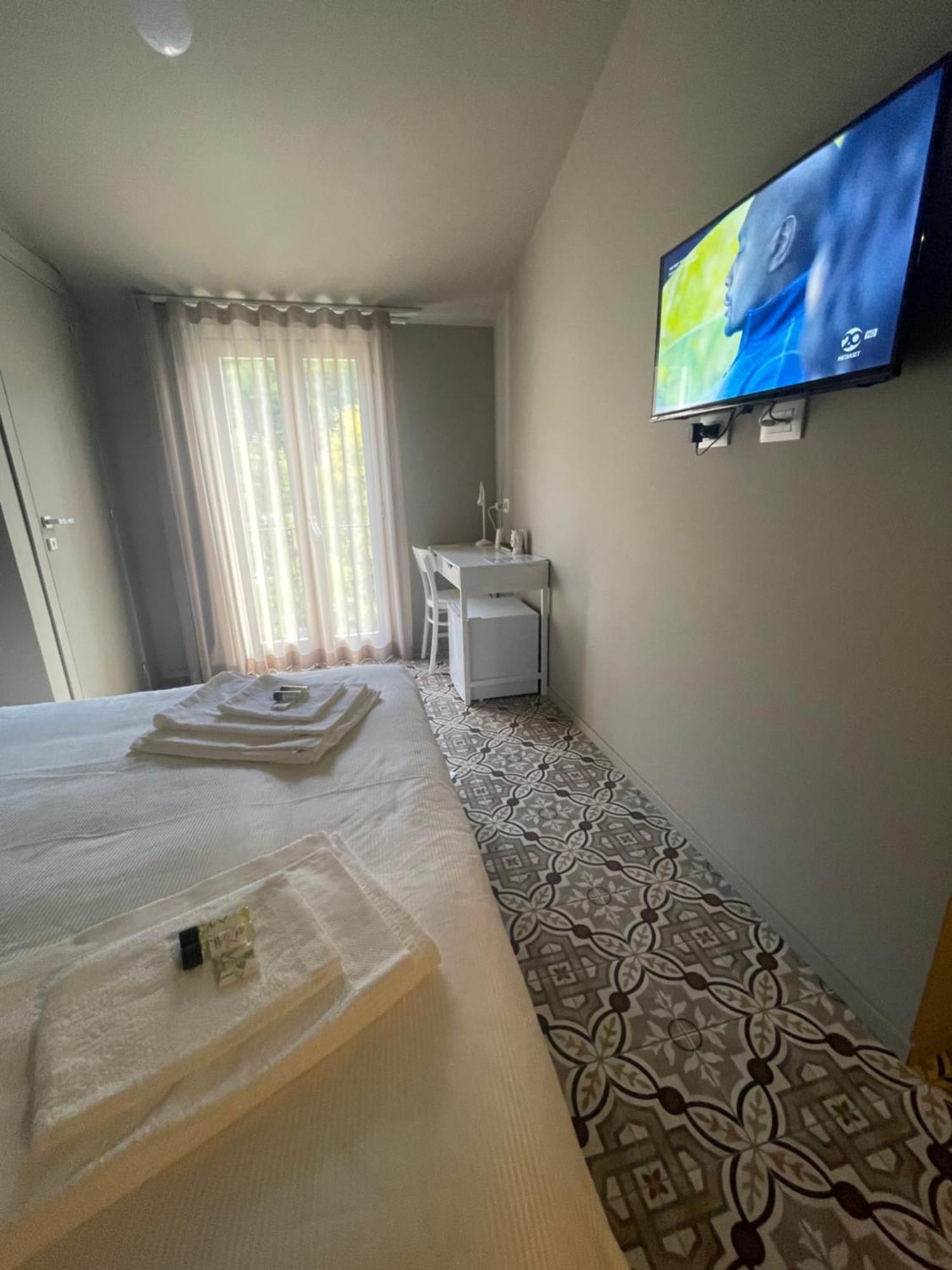 Moronero Hotel Ragusa Bagian luar foto