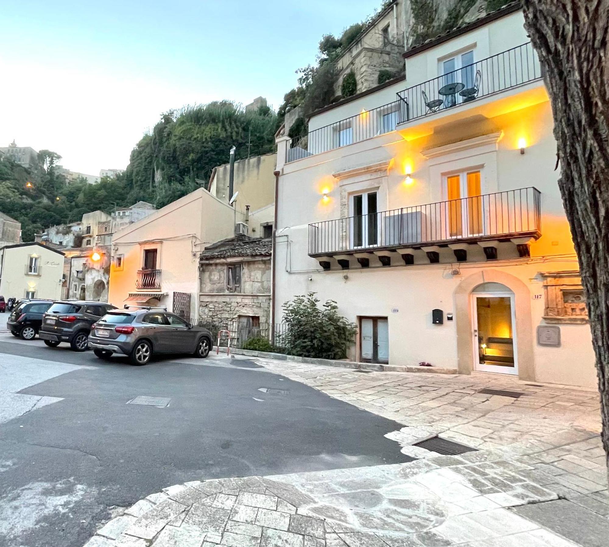 Moronero Hotel Ragusa Bagian luar foto