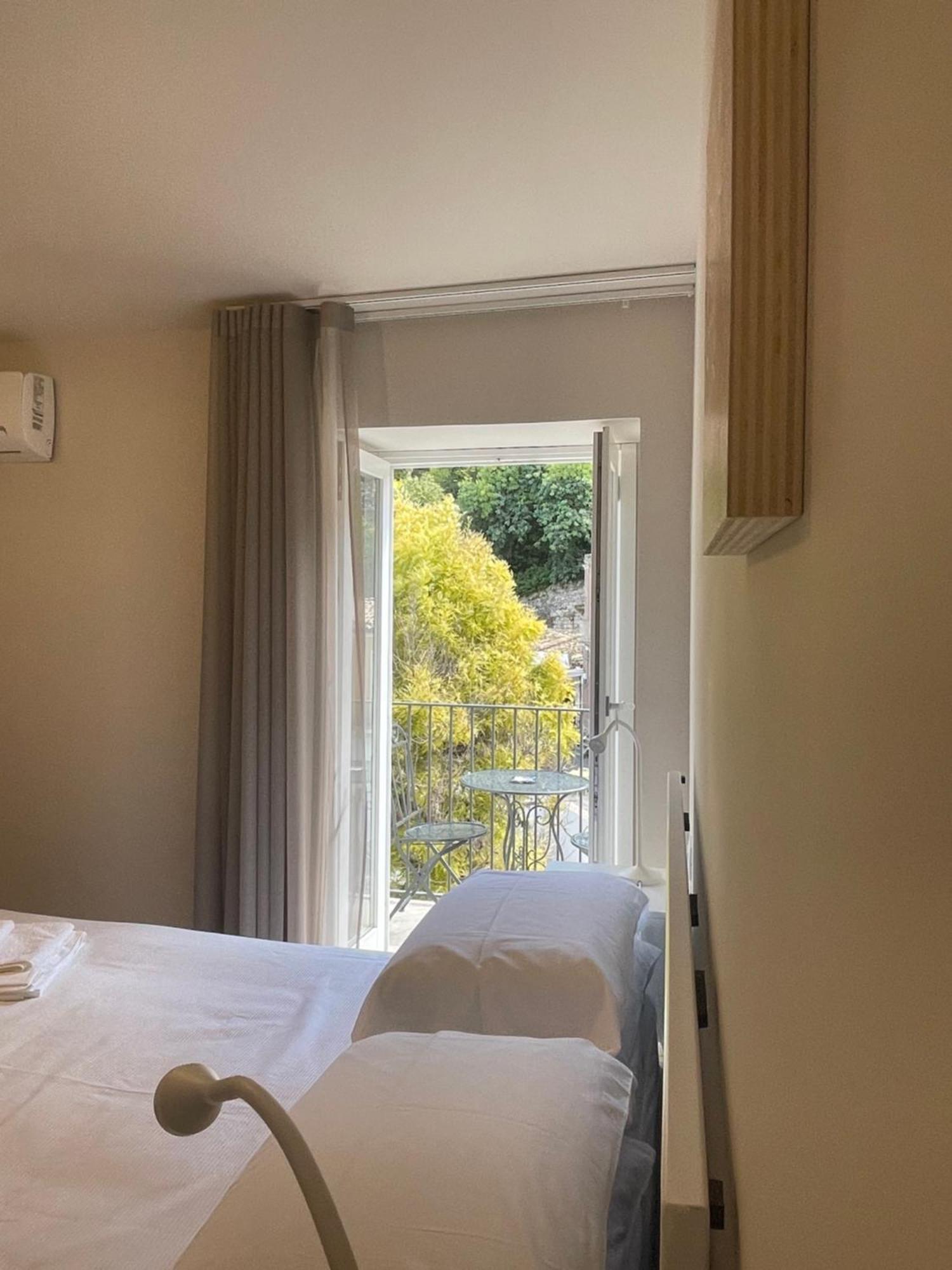 Moronero Hotel Ragusa Bagian luar foto